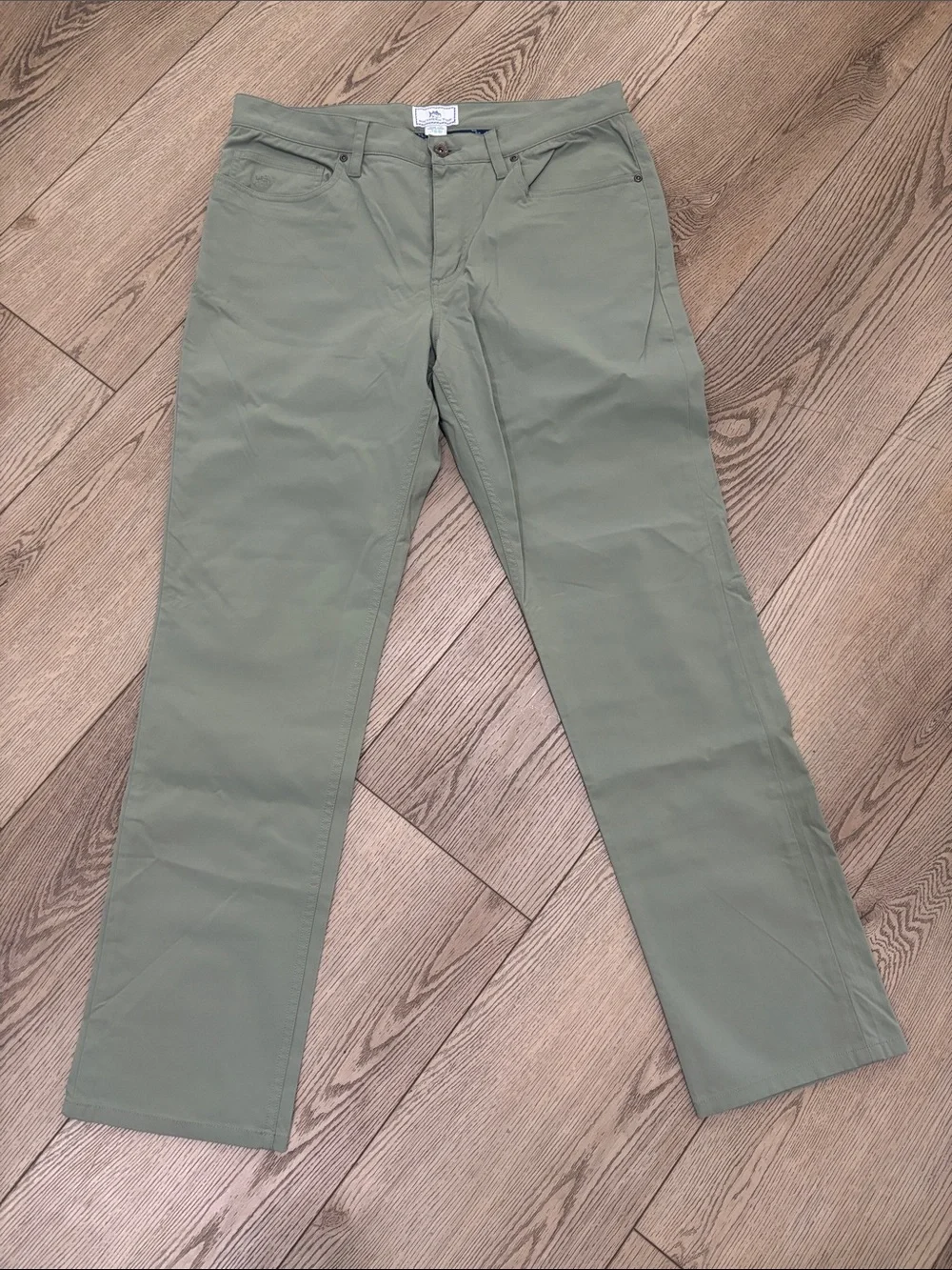 Southern Tide 5-pocket Chinos in light olive green. Men's W34 L32. Very sharp! - Picture 1 of 7